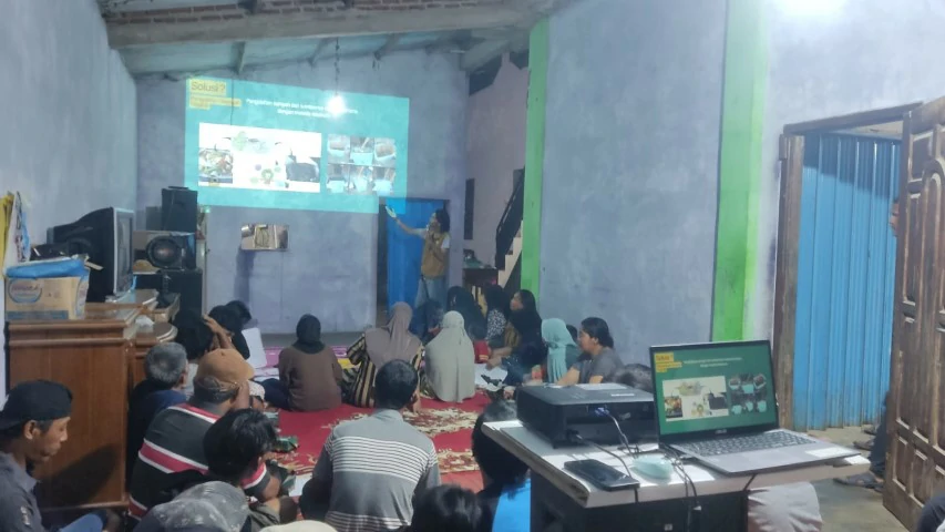 Sosialisasi Kompos dan Pupuk Cair Mol